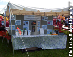 Science Outreach booth 2003. Photo by Robert Holmberg.